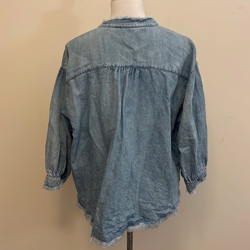Anthropologie Holding Horses Frayed Denim Henley Size Medium - Picture 5 of 5